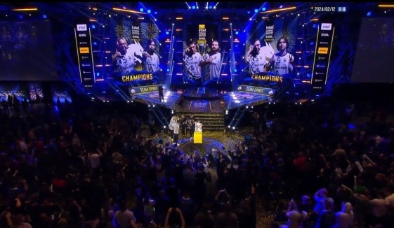 现让他获得 现让他获得